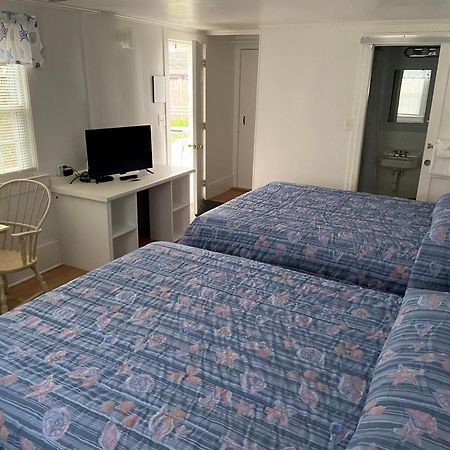 Cape Cod Wishing Well Motel ฮาริชพอร์ต ภายนอก รูปภาพ
