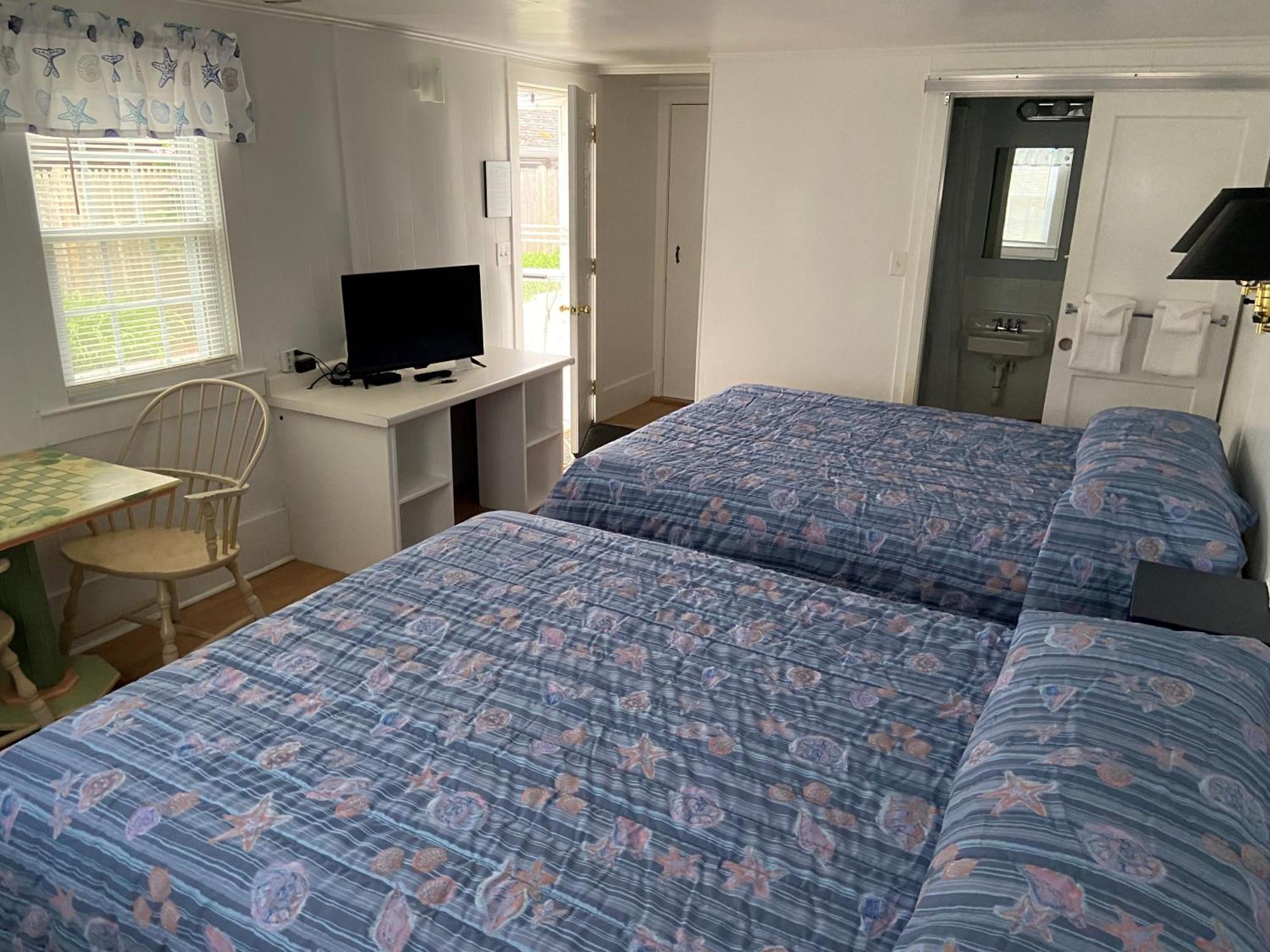 Cape Cod Wishing Well Motel ฮาริชพอร์ต ภายนอก รูปภาพ