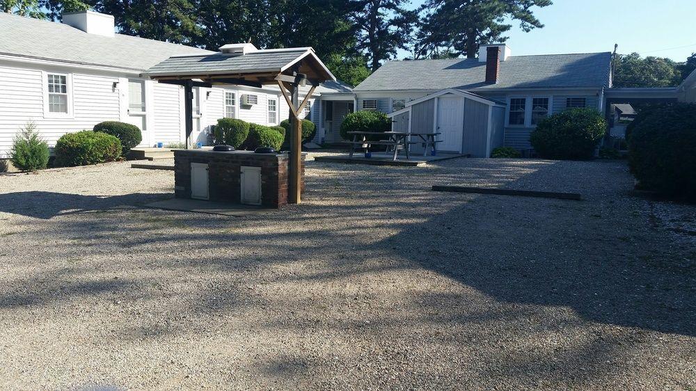 Cape Cod Wishing Well Motel ฮาริชพอร์ต ภายนอก รูปภาพ