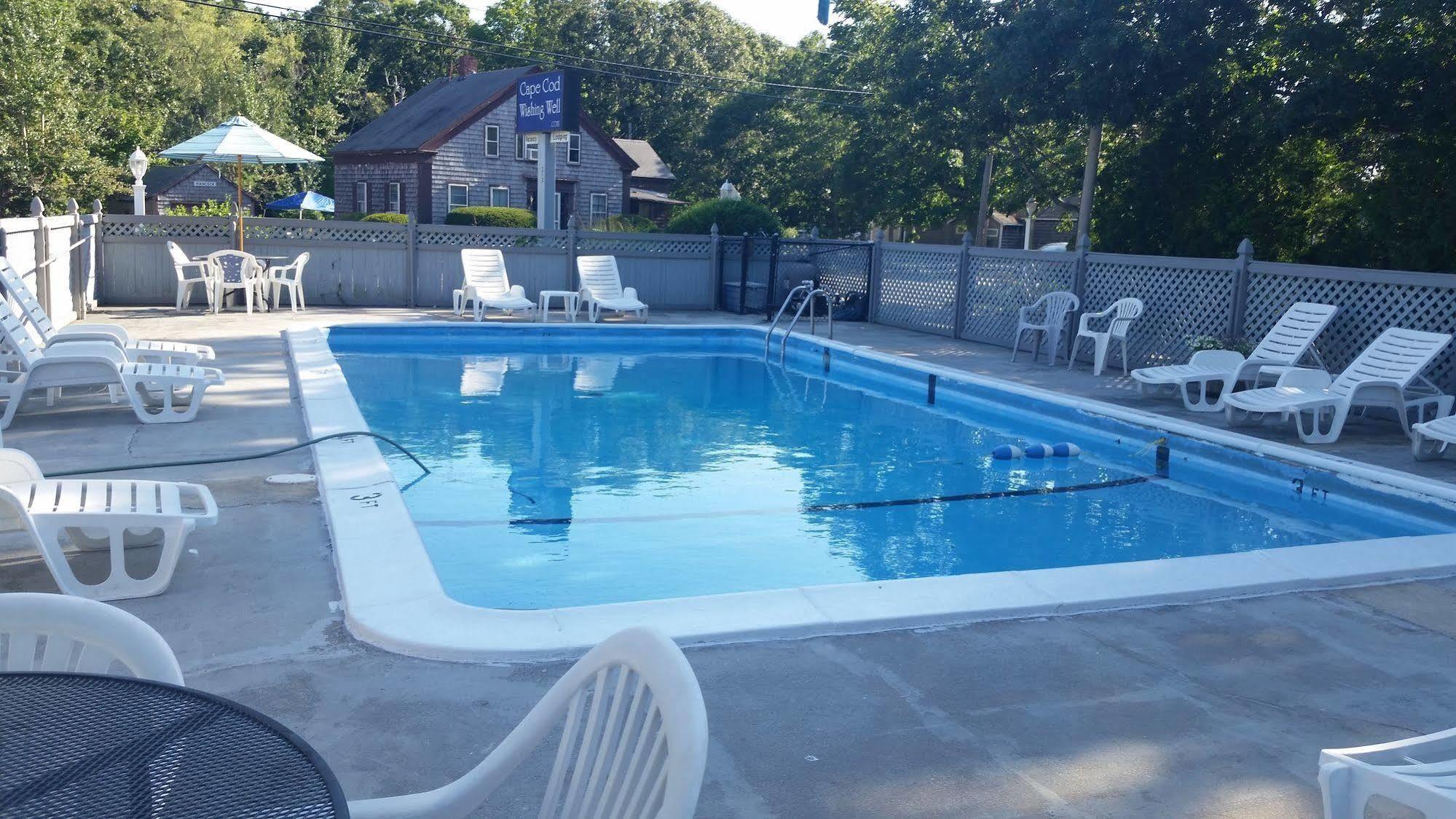 Cape Cod Wishing Well Motel ฮาริชพอร์ต ภายนอก รูปภาพ